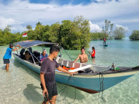 /album/fotogaleria-mentawai-ostrov-ludozrutov-zajazd-vy-a-my/mentaway-siberut-zajazd-jamajkanita-1-jpeg/